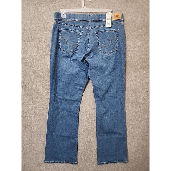 Levi Strauss Totally Shaping Pull-on Bootcut Jeans Womens 18 Blue Stretch NEW - Picture 7 of 12